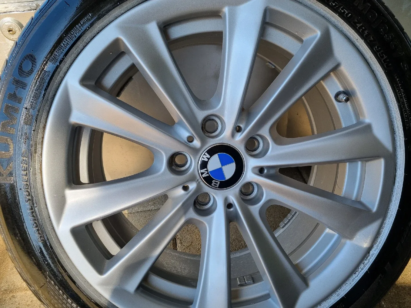 BMW 휠 타이어 세트 (Kumho Majesty)