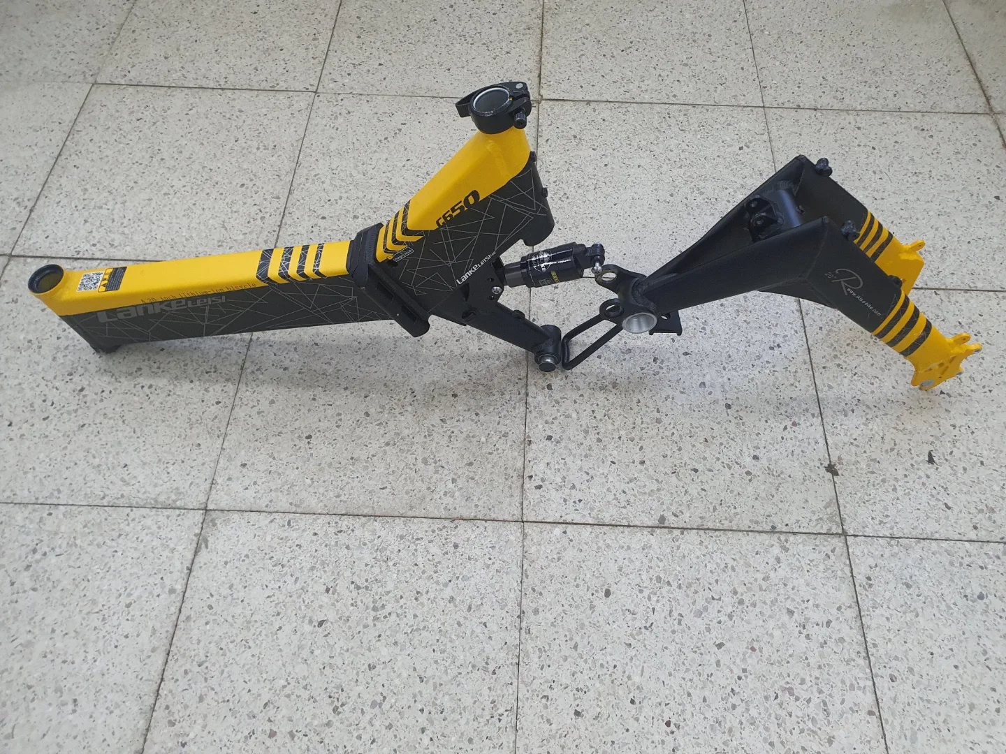랑케시 LANKELEISI 650 자전거 프레임