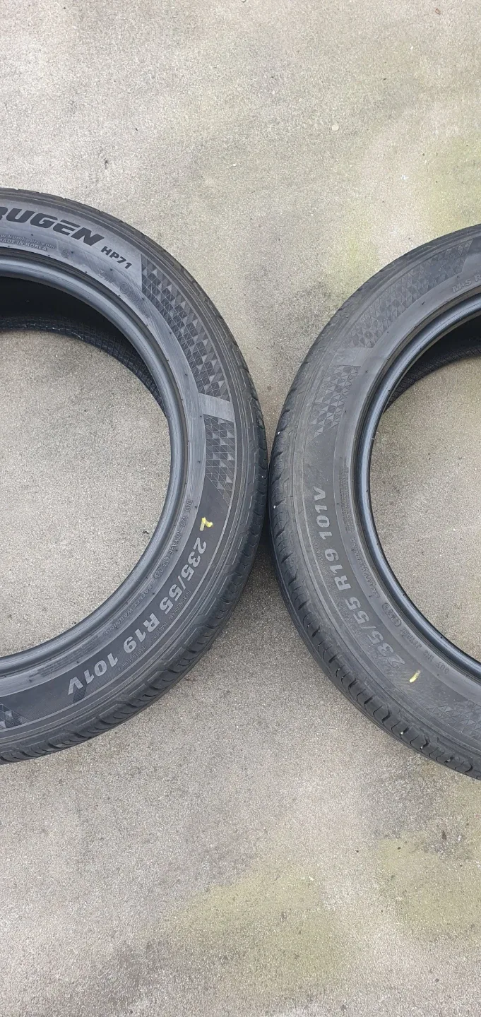 금호 크루젠 HP71 235/55 R19 중고타이어 판매합니다