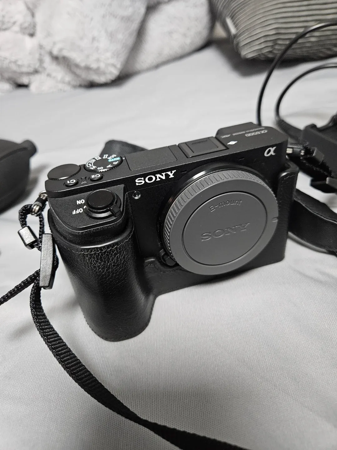 소니 a6500 미러리스 카메라 + 시그마 30mm F1.4 DC DN + 탐론 18-200mm 렌즈