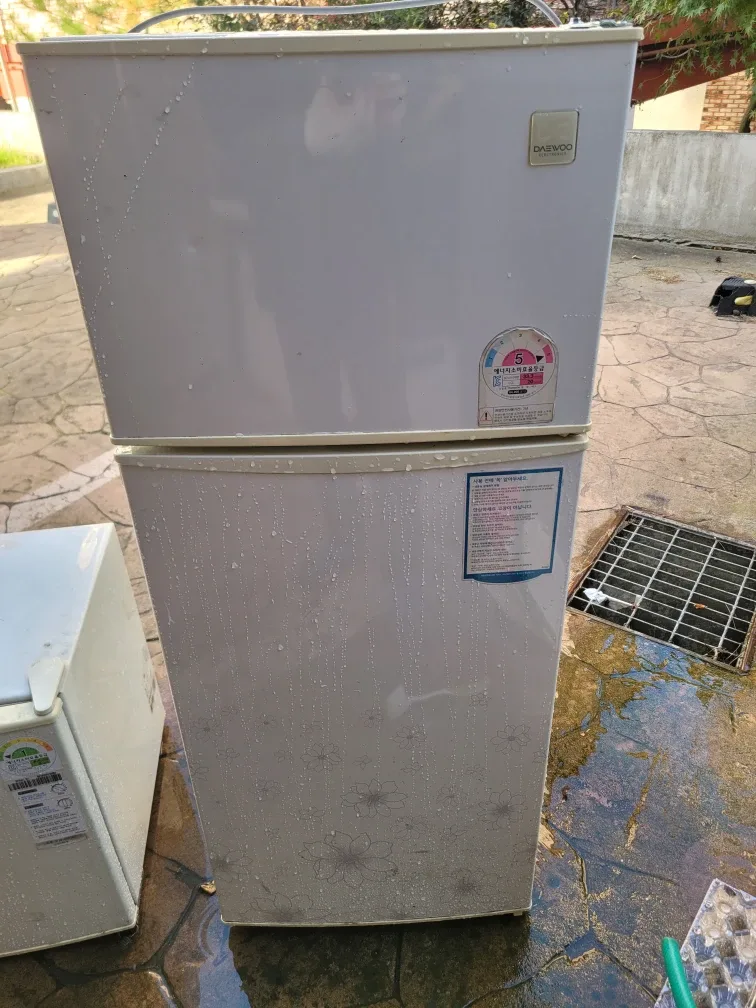 140l  냉장고 팝니다  양산동 가지러오세요
