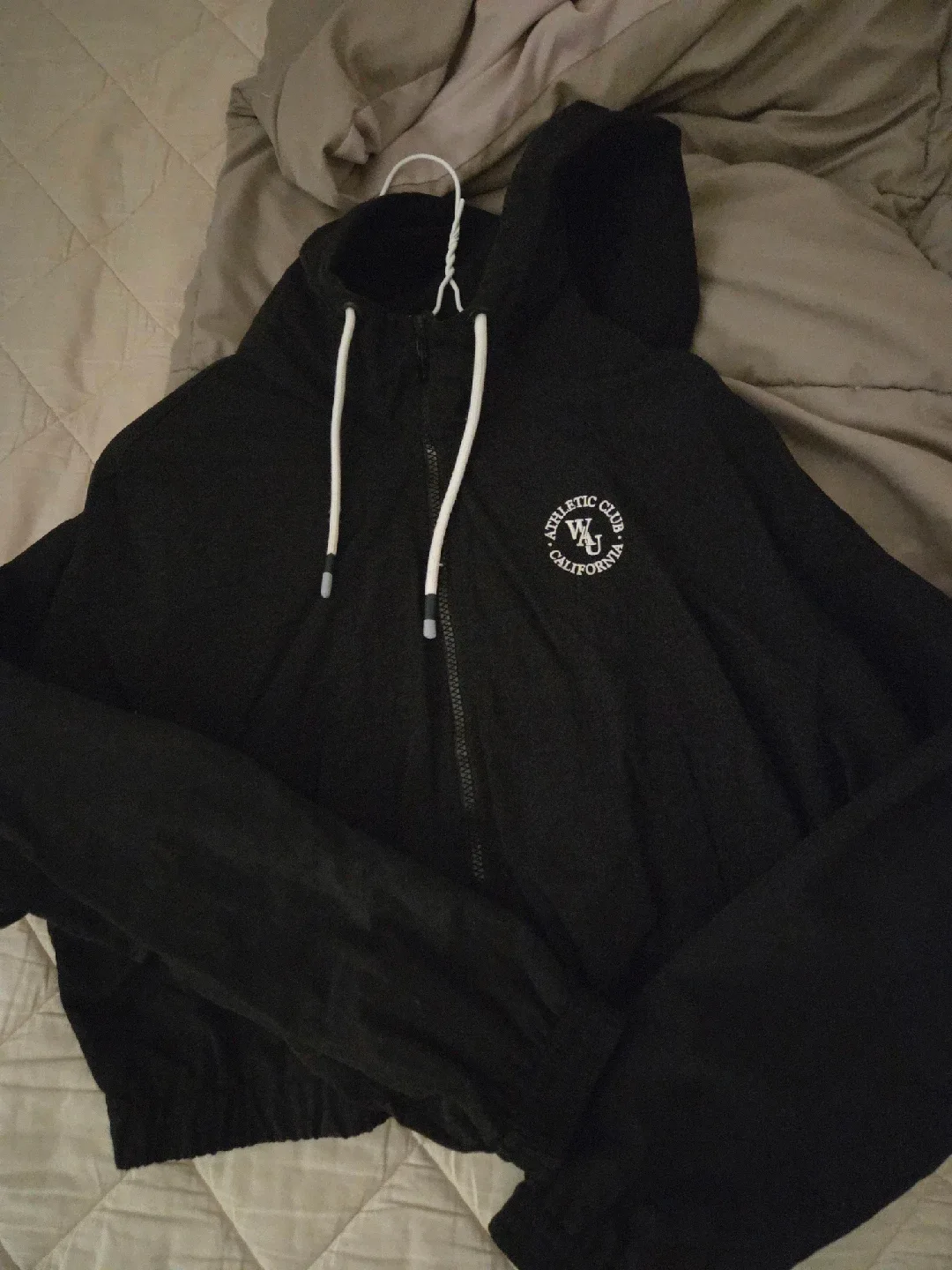 후아유 크롭 바람막이