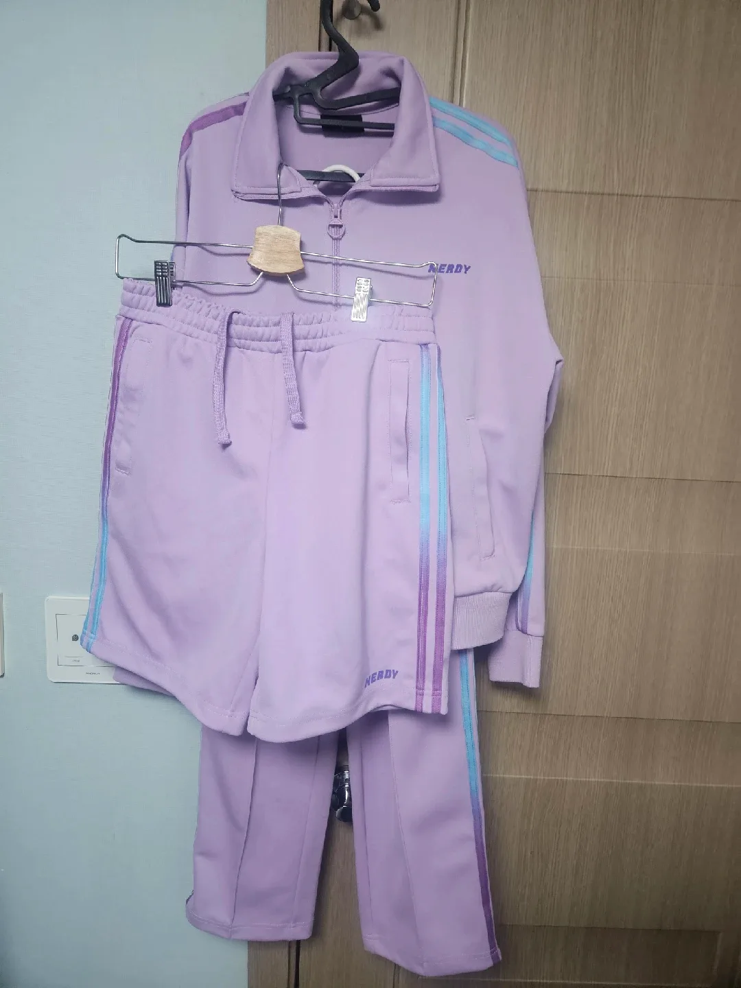 ☆중고! 널디 트레이닝복 연보라 3종세트 (저지,긴바지,반바지) 판매!☆