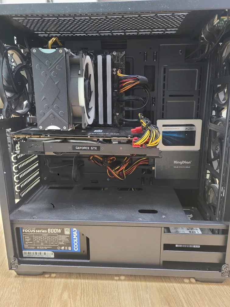 조립 컴퓨터 i7-8700 GTX1080 게이밍