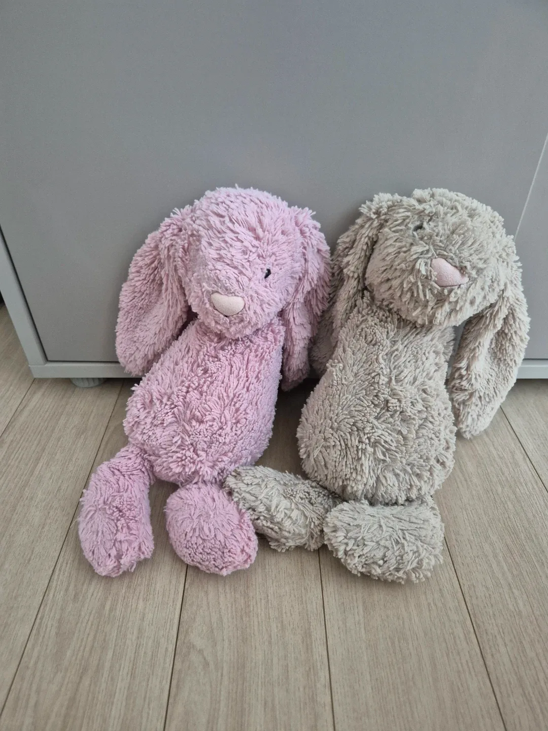 젤리캣 인형 M 사이즈 핑크, 회색