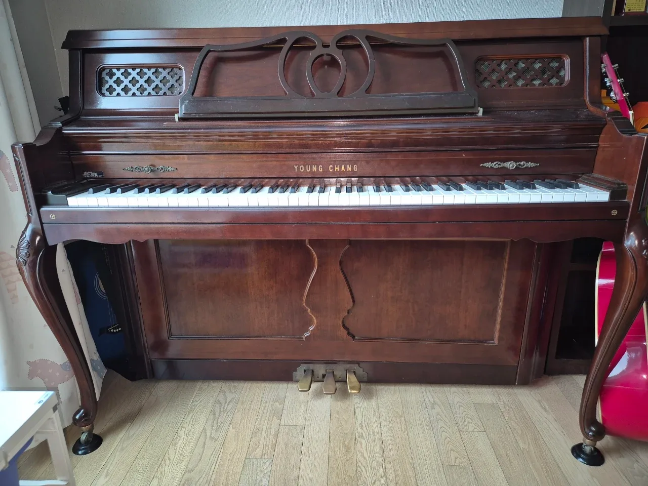 영창 중고 업라이트 피아노