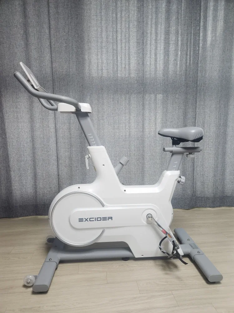 엑사이더 ES370 스피닝 실내 자전거