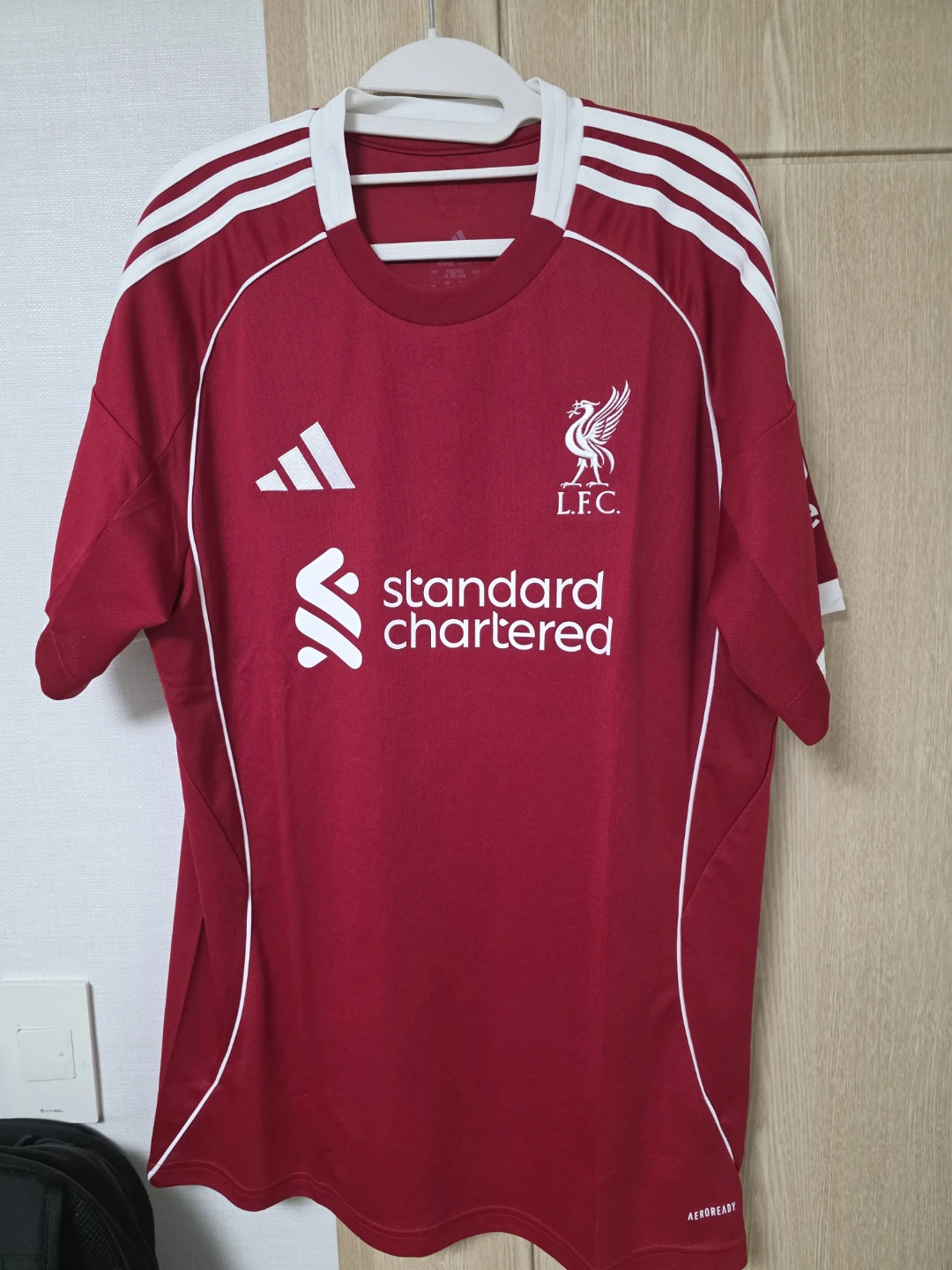 아디다스 리버풀 25/26 홈 레플리카 유니폼
