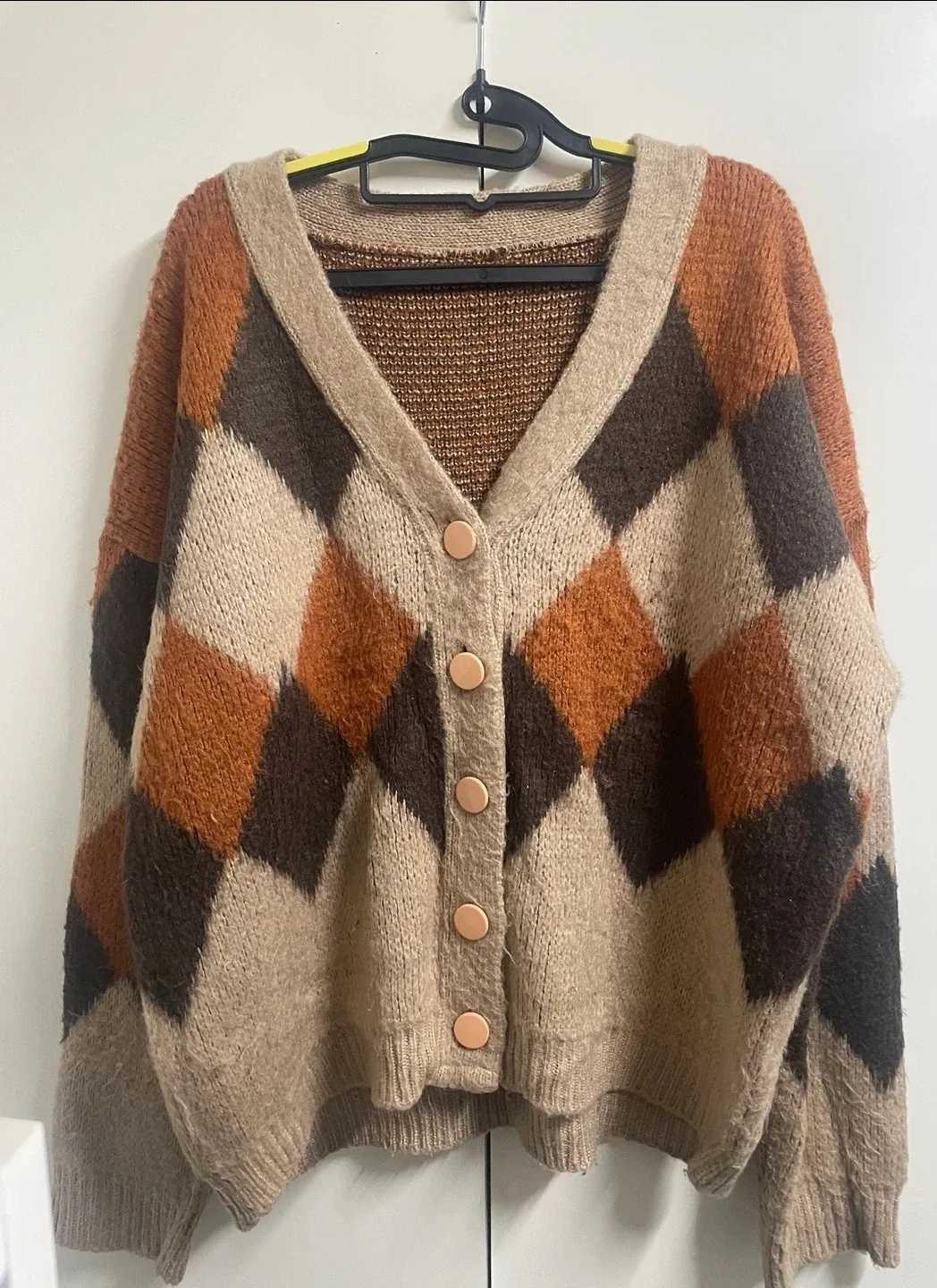 모헤어 아가일 패턴 루즈핏 가디건