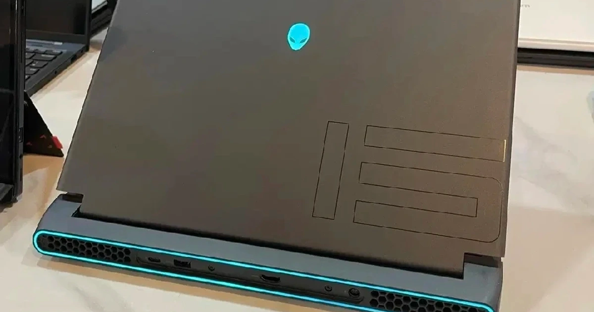 Alienware M15 R7 Bottom Dell Alienware m15 r7 게이밍 노트북 | 디지털기기 | 당근 중고거래