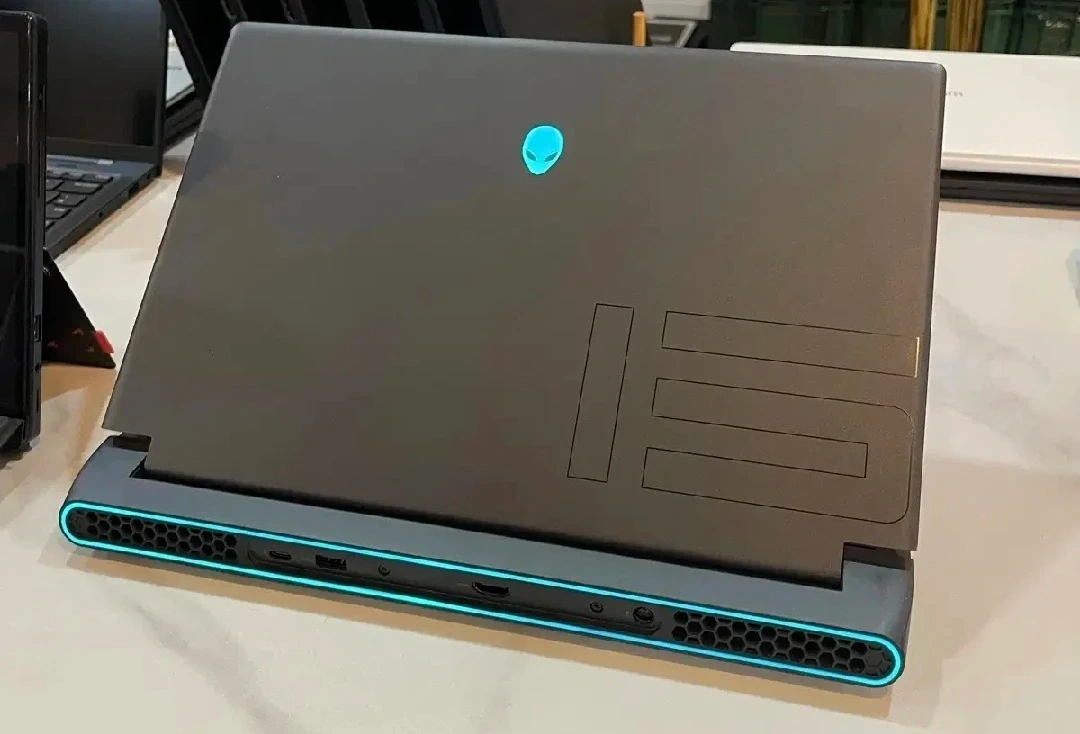 Dell Alienware m15 r7 게이밍 노트북 | 디지털기기 | 당근 중고거래