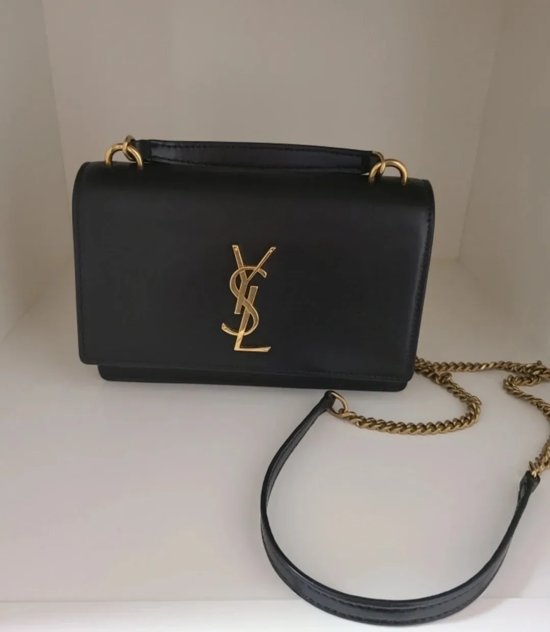 새상품급!!! 생로랑선셋체인백!!중고거래최저가격