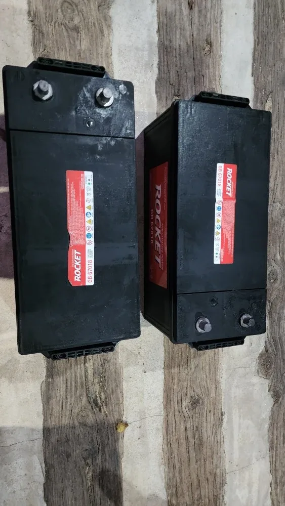 로케트 GB 67018 자동차 배터리 2개 24년8월 생산중고