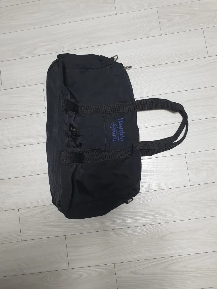 Rapido Sports 검정 더플백