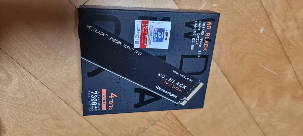 WD Black SN850X NVMe 4TB SSD 미개봉