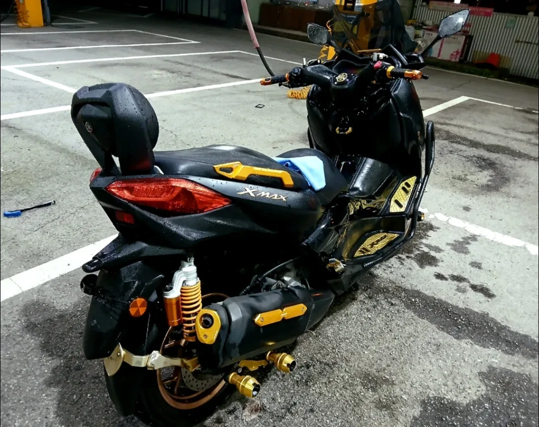 xmax300 23년식