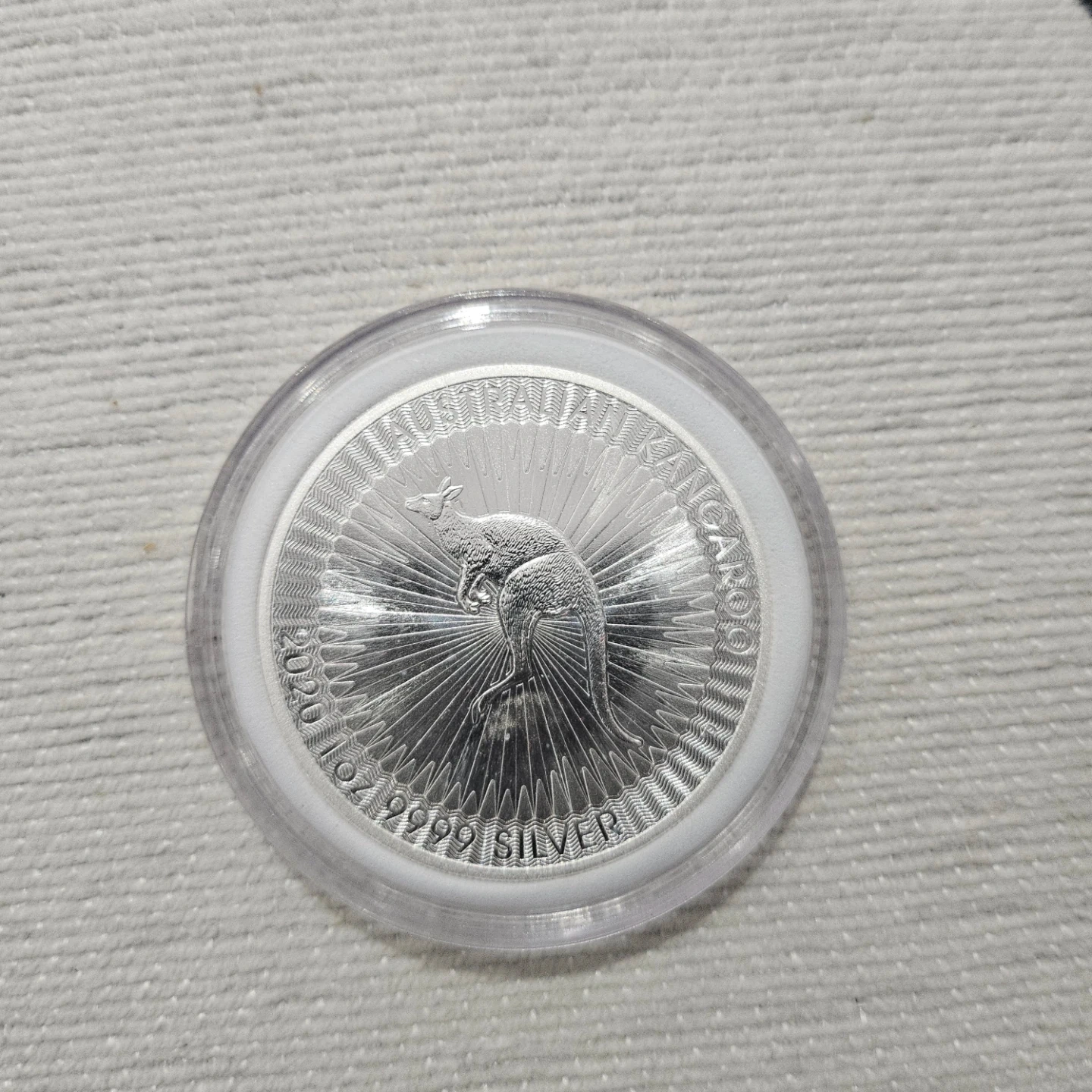 호주 캥거루 & 럭키 코인 은화 1온스 | 취미/게임/음반 | 당근 중고거래