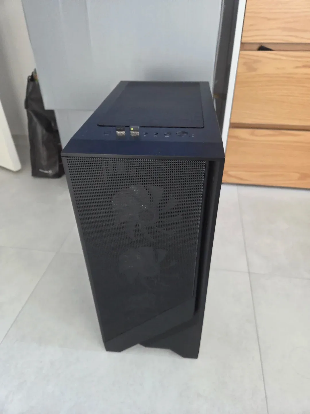 코스트코 MSI 맥 코덱스 R2 게이밍 데스크탑 컴퓨터