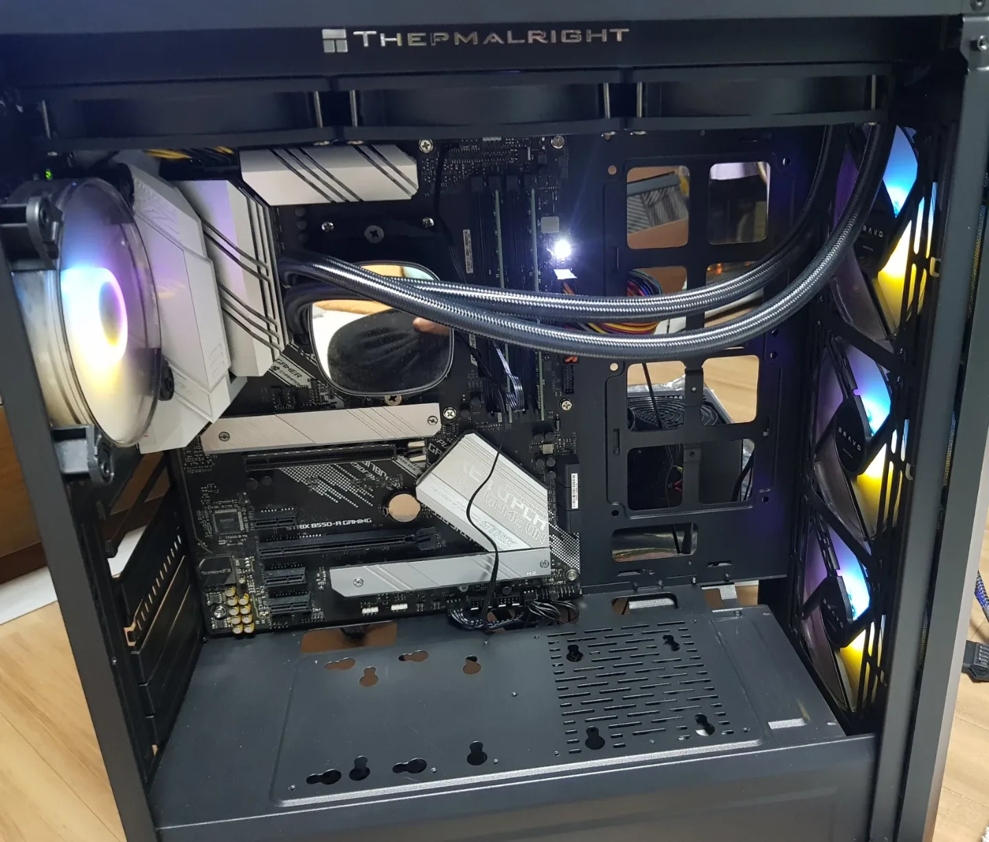 반본체 판매 | ASUS ROG STRIX B550 + RTX 5070 미개봉 + RAM 32GB