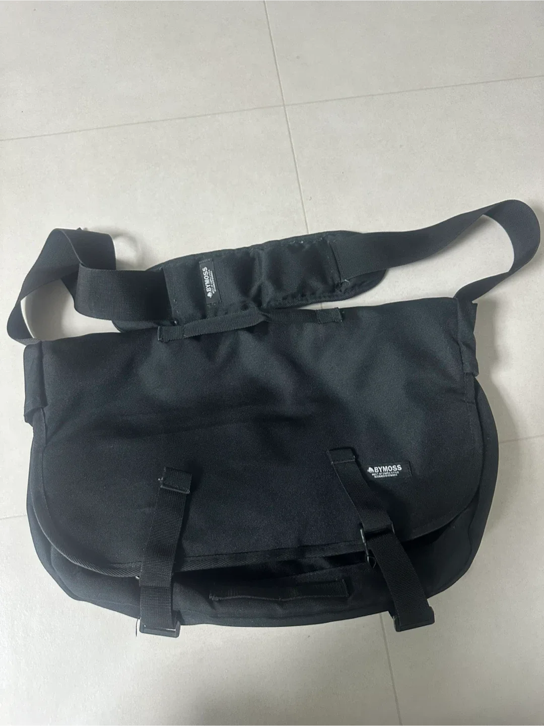 바이모스 메신저백