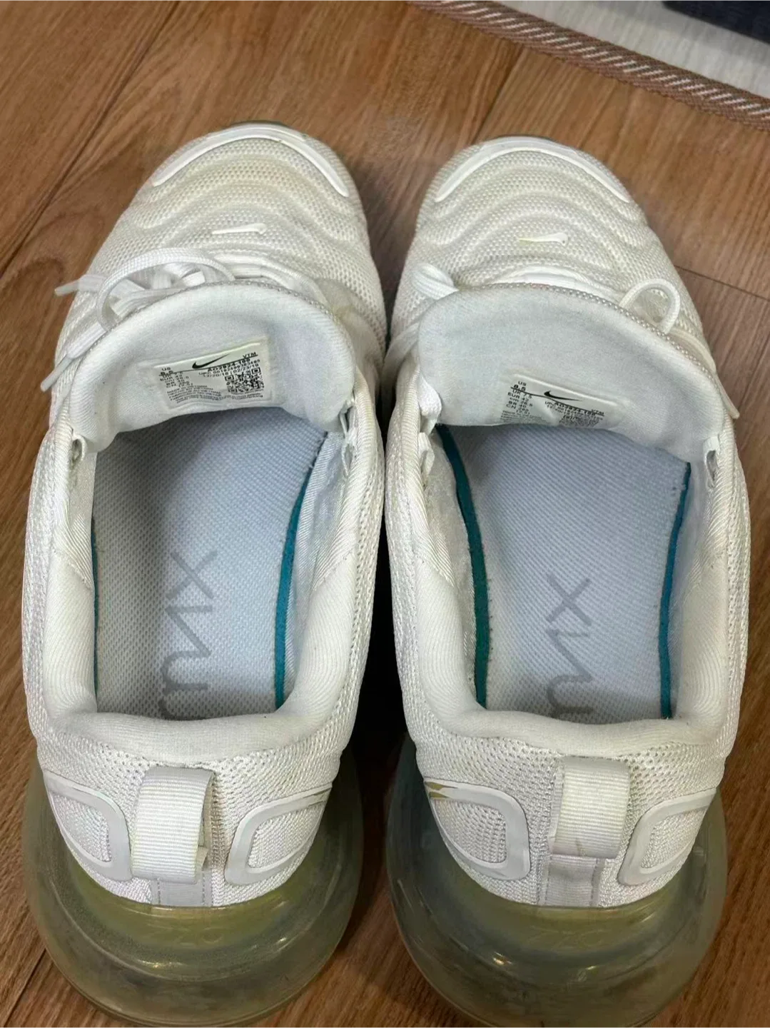 나이키 에어맥스 720 흰색 운동화