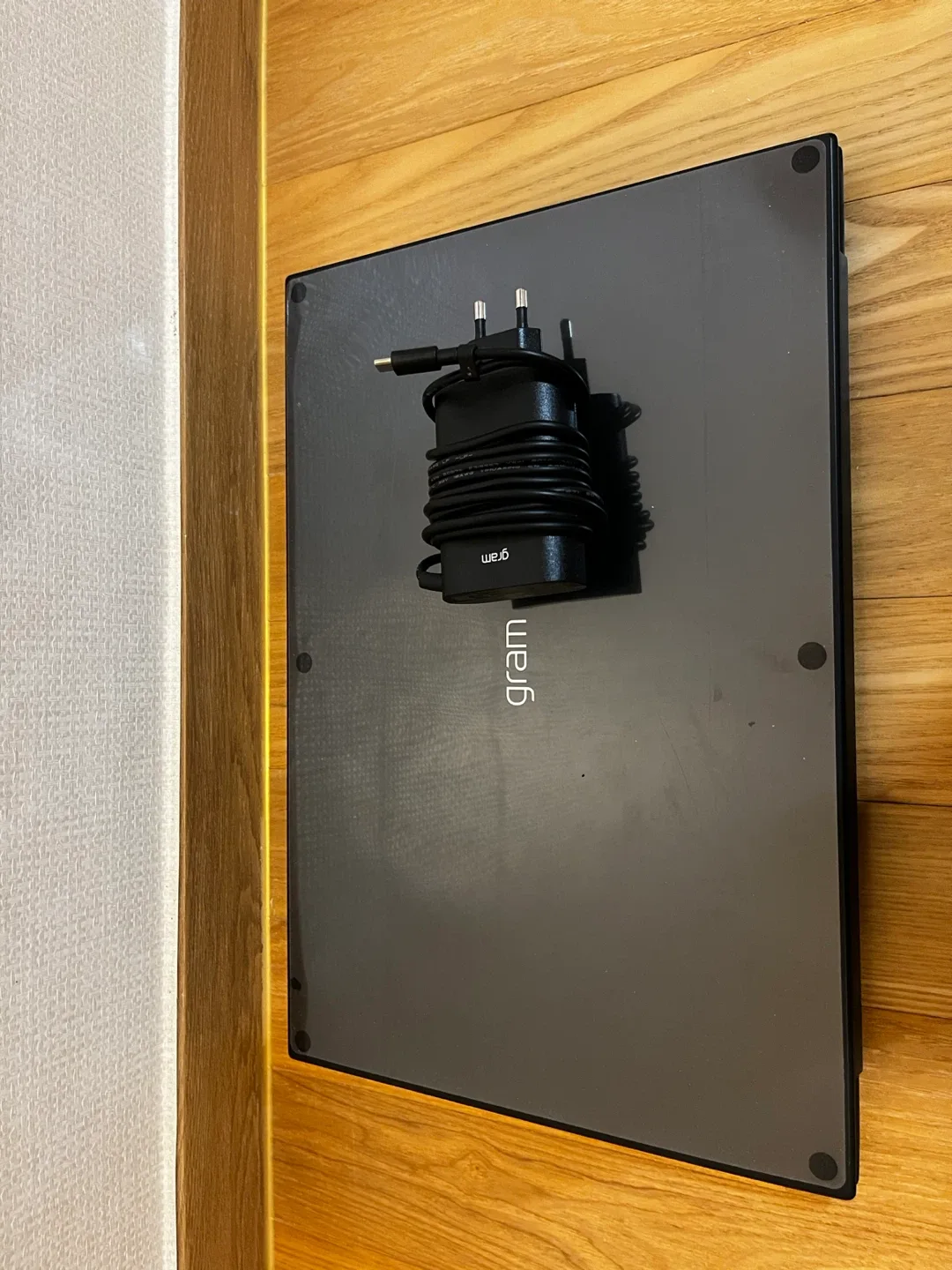 LG 그램 17ZD95P-GX7BK 16GB RAM 1TB SSD 윈도우11 탑재 가벼운 17인치 노트북 판매