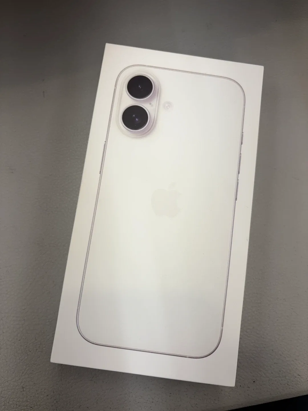 아이폰 16 화이트 128GB 풀박 팔아요