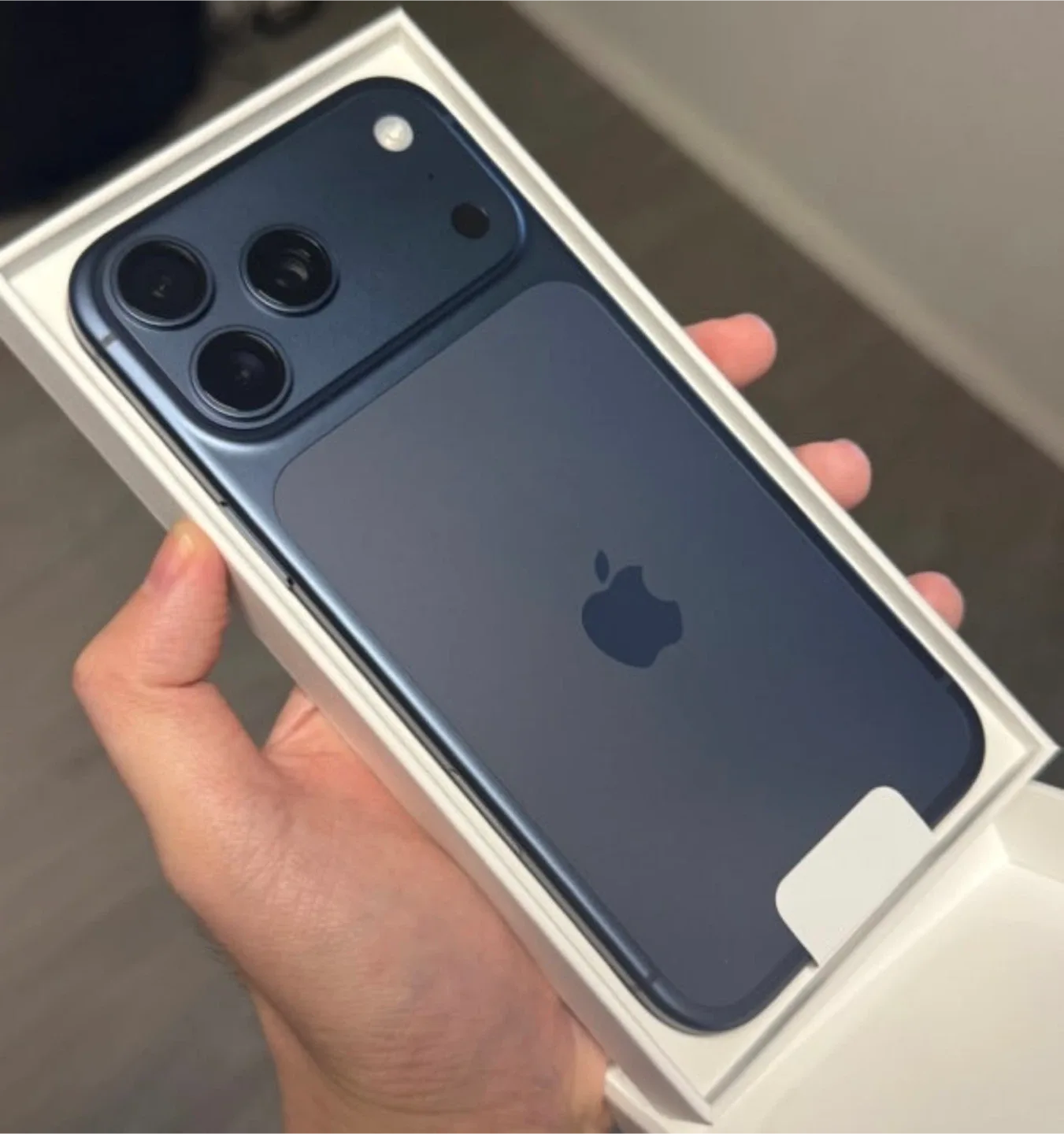 아이폰 17Pro Max 256 딥블루