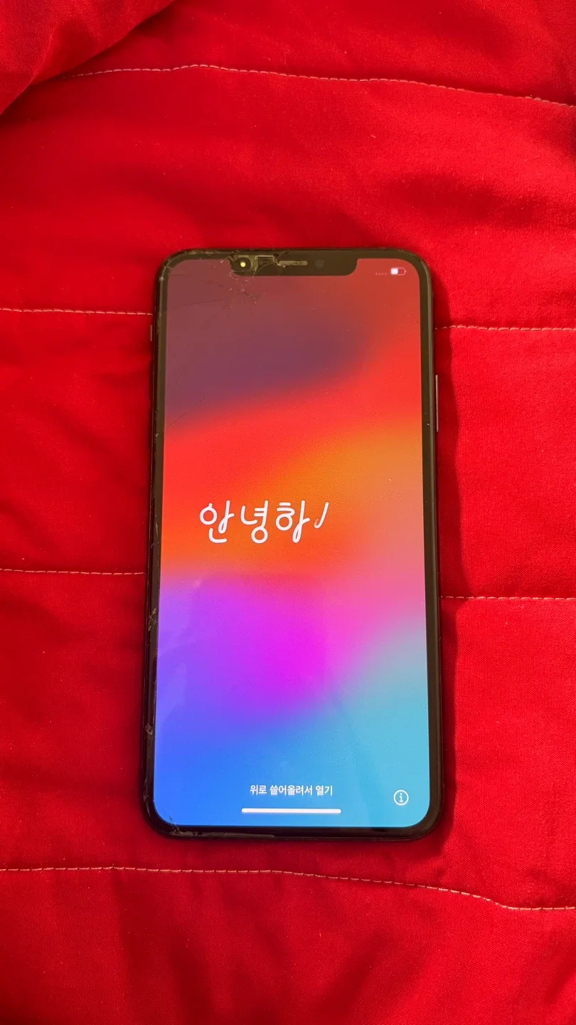 아이폰 11 Pro맥스 그린 액정파손