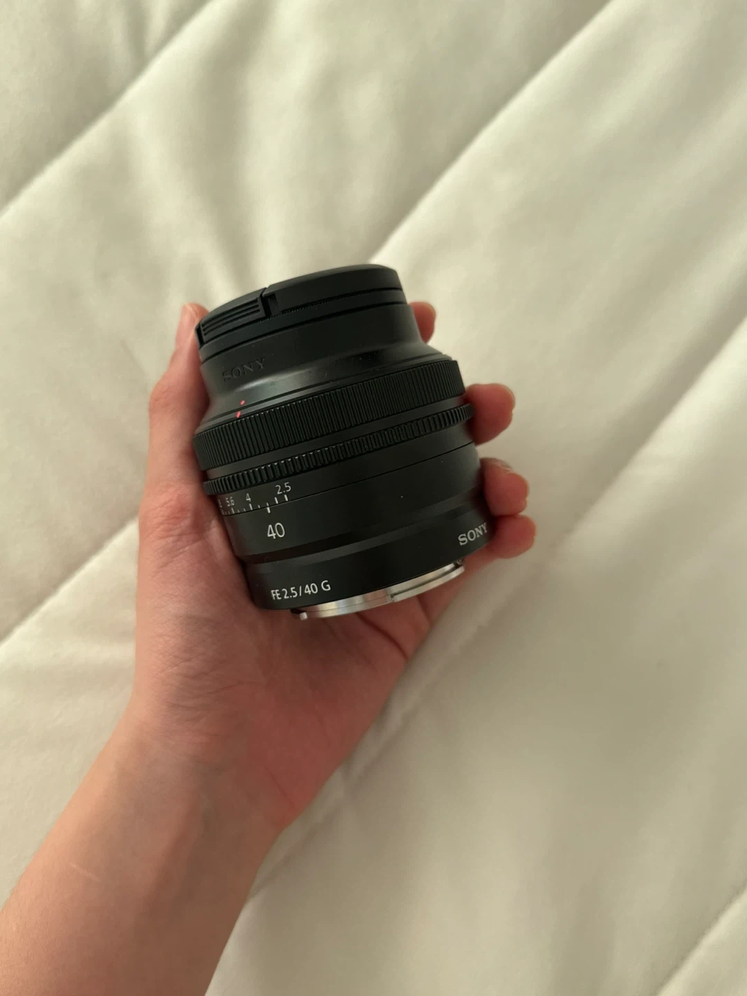 소니 알파 컴팩트 단렌즈 49mm