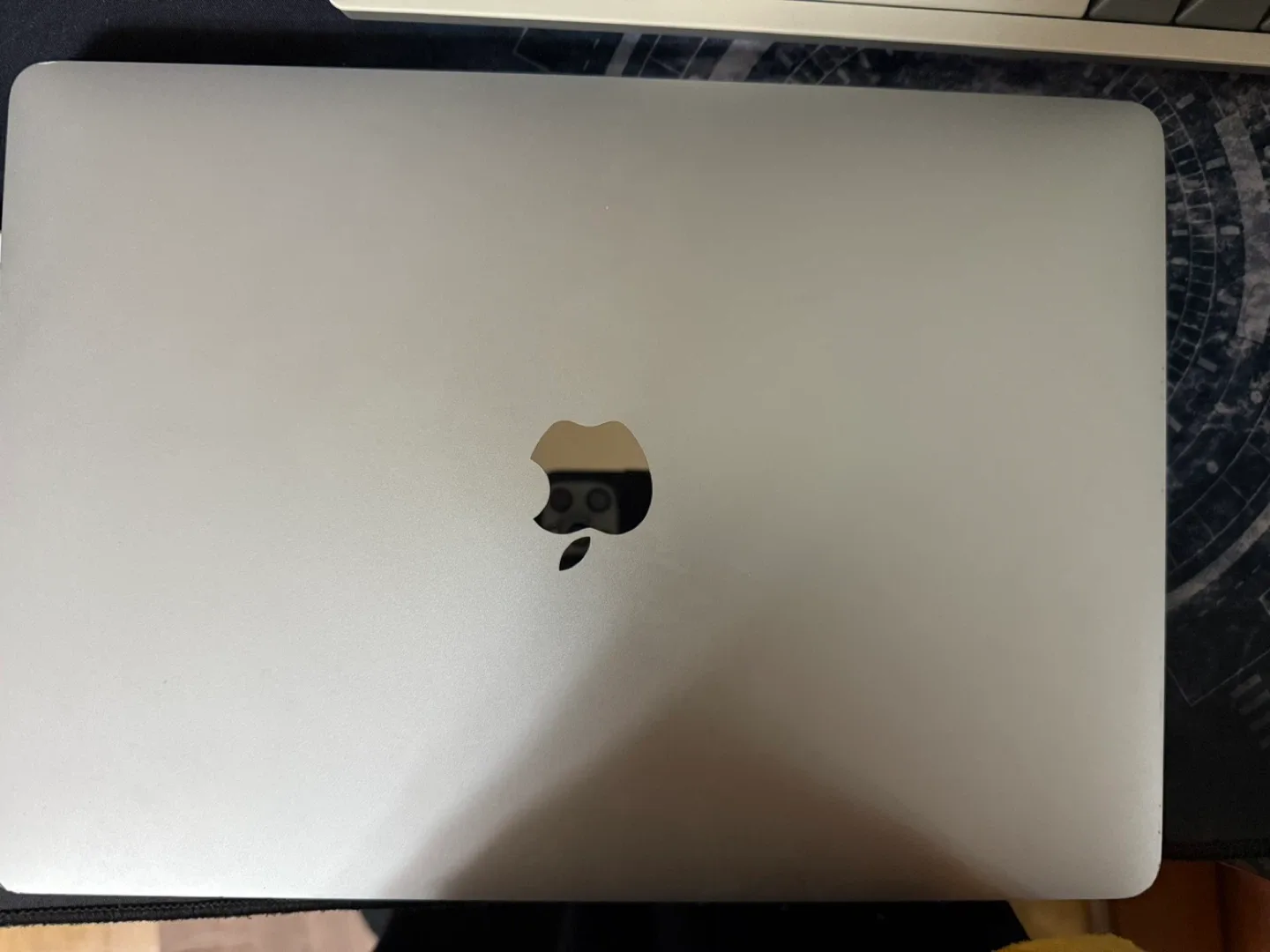 맥북 프로 13인치 2019 i5 8GB 256GB 터치바
