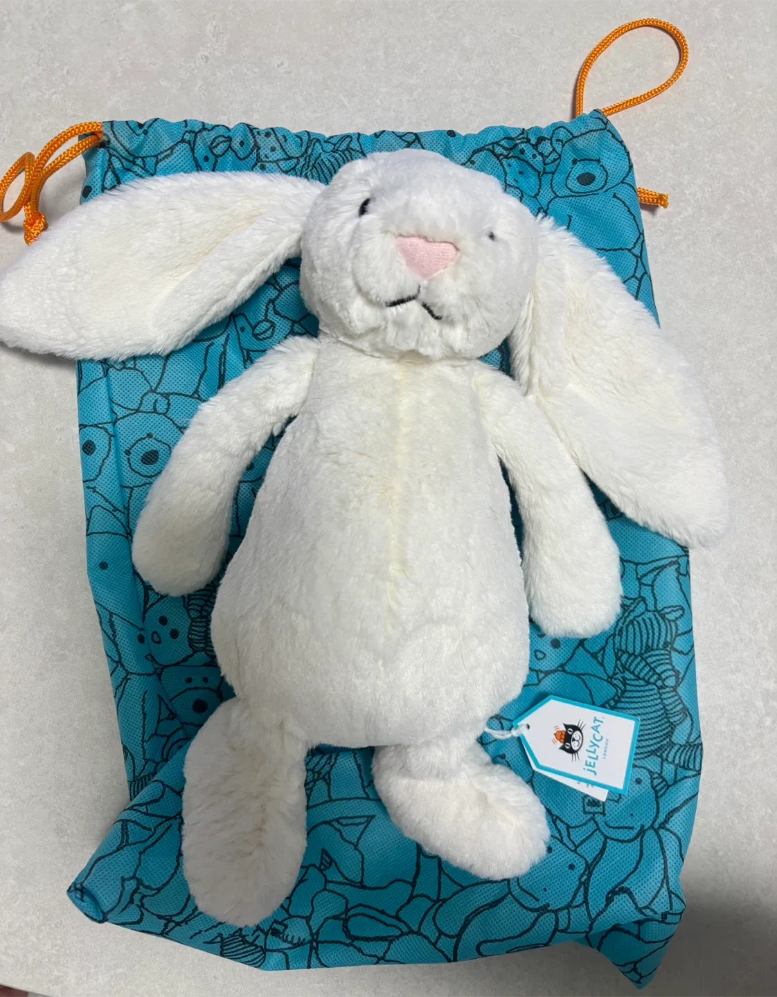 젤리캣 버니 크림 M 새상품 선물용 가능