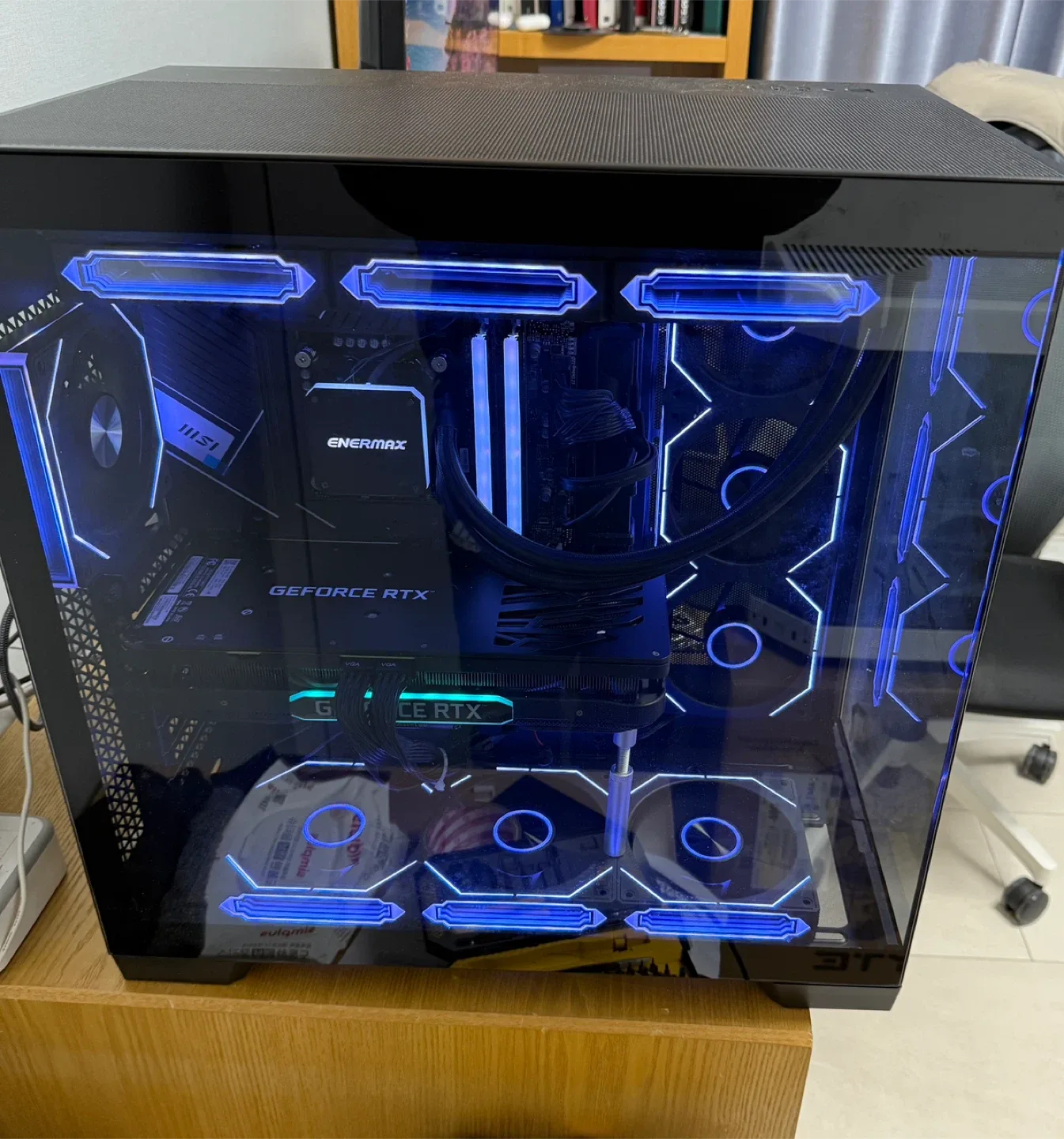 고사양 인텔i7-13700kf PC 본체 판매합니다.
