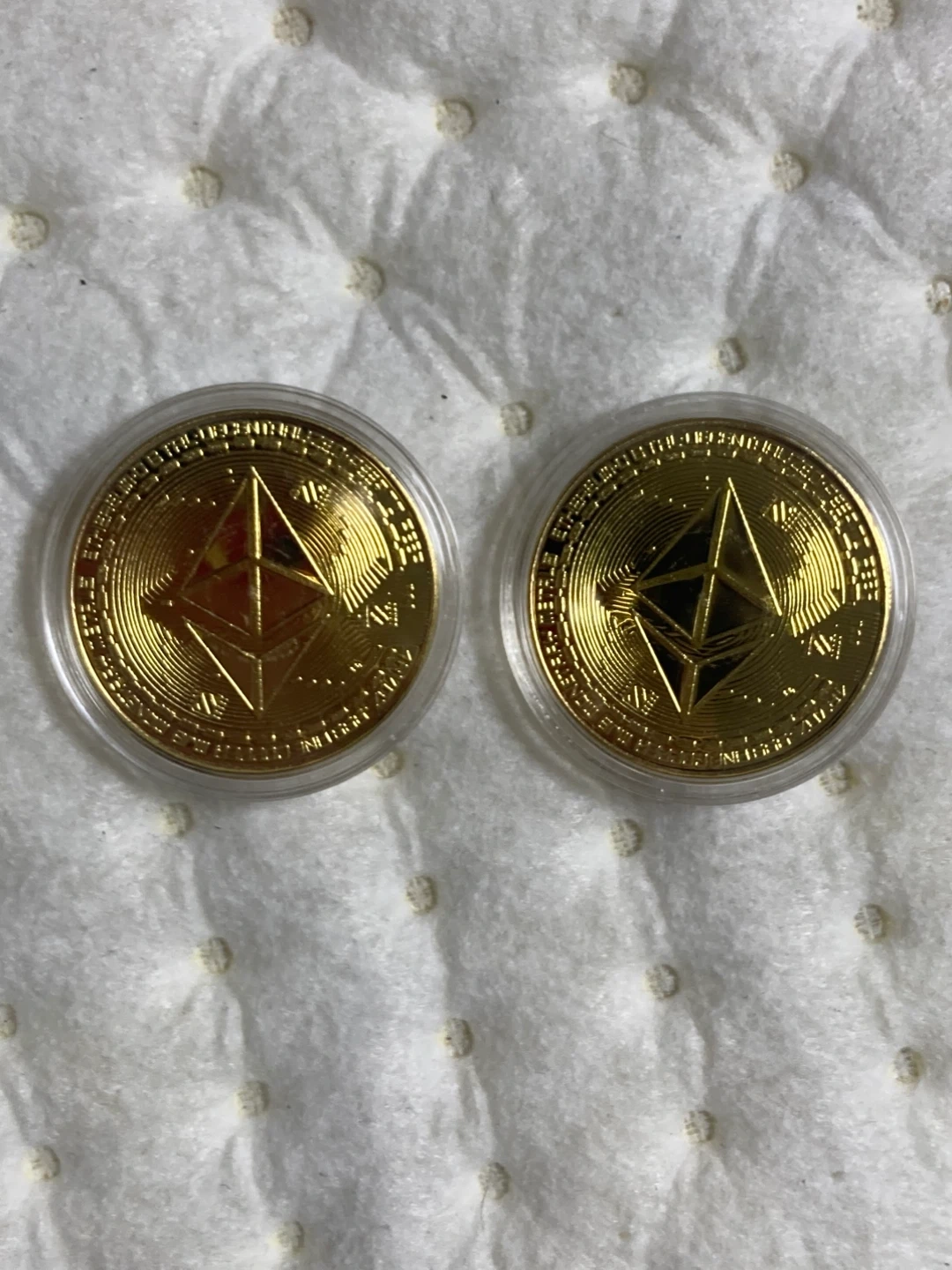 이더리움 코인 기념 주화 2개 | 취미/게임/음반 | 당근 중고거래