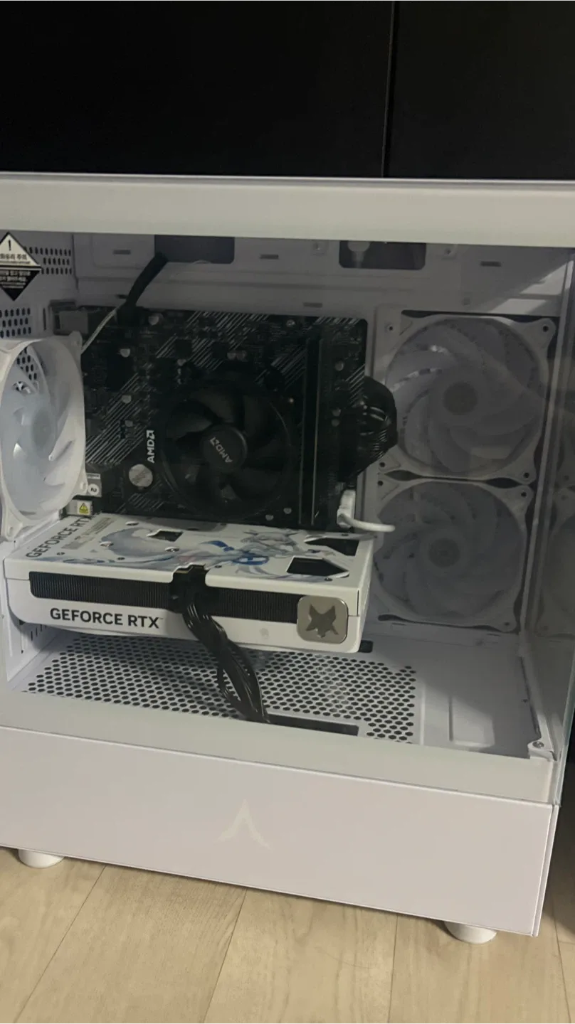 라이젠 5600 rtx5060게임용 컴퓨터