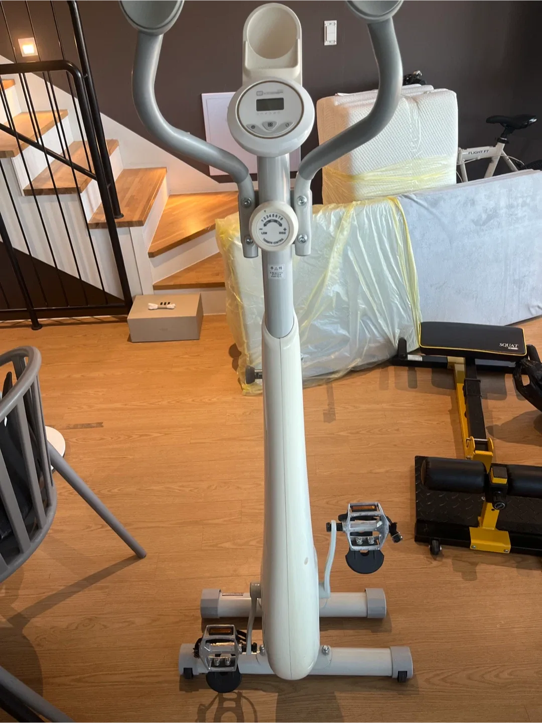 엑사이더 실내자전거 EX460