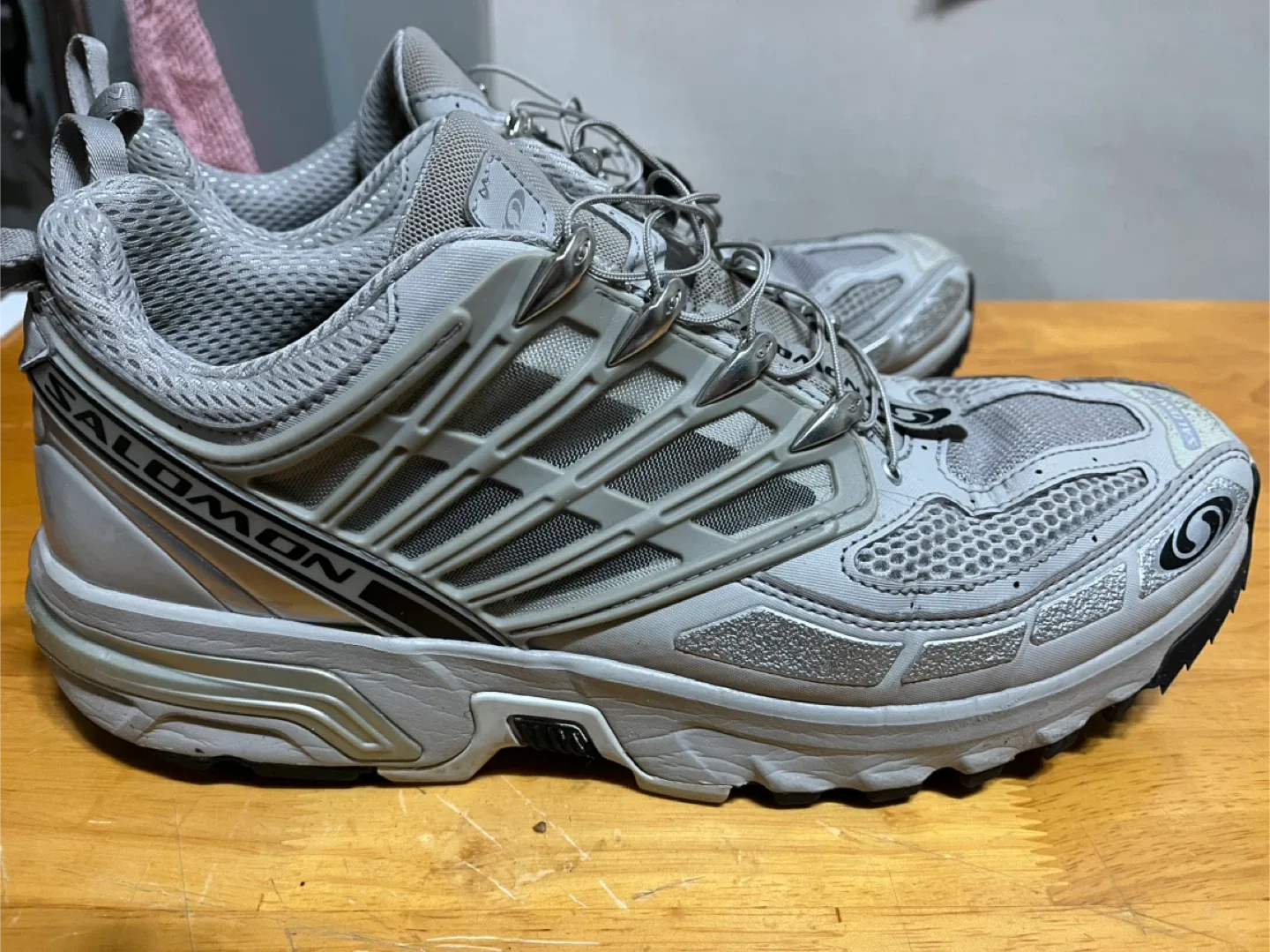 살로몬의 ACS 프로 메탈 고스트 285중고팝니다