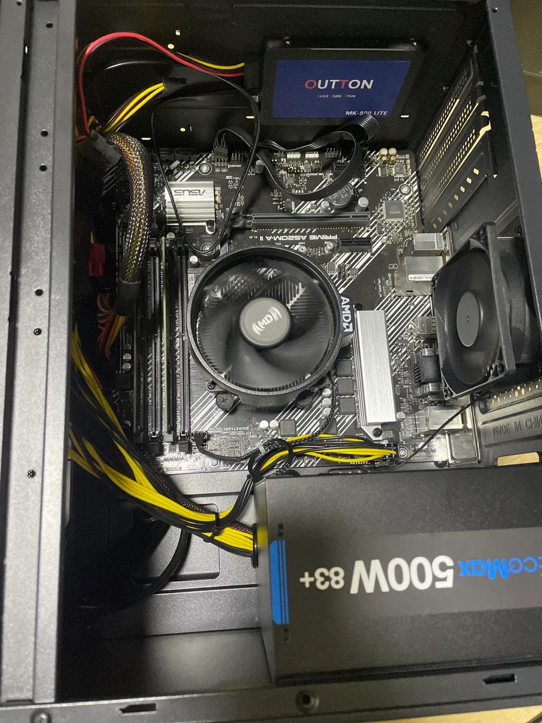 5600g 32기가램 a520 팝니다