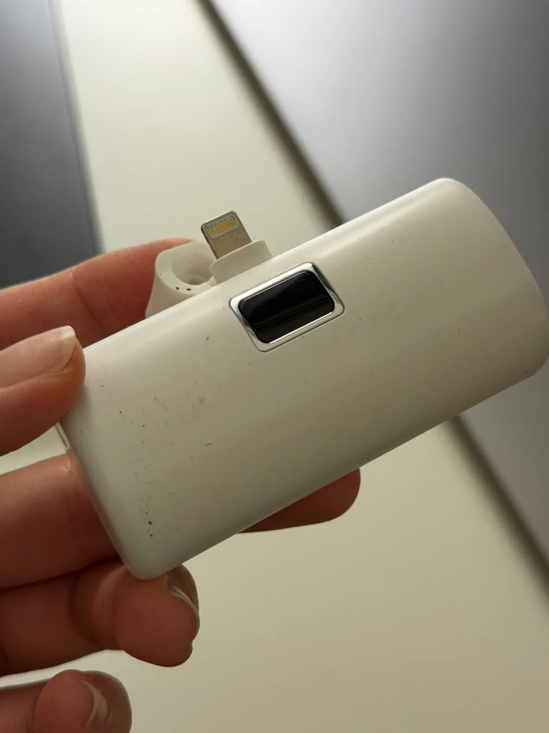 보조배터리 8핀