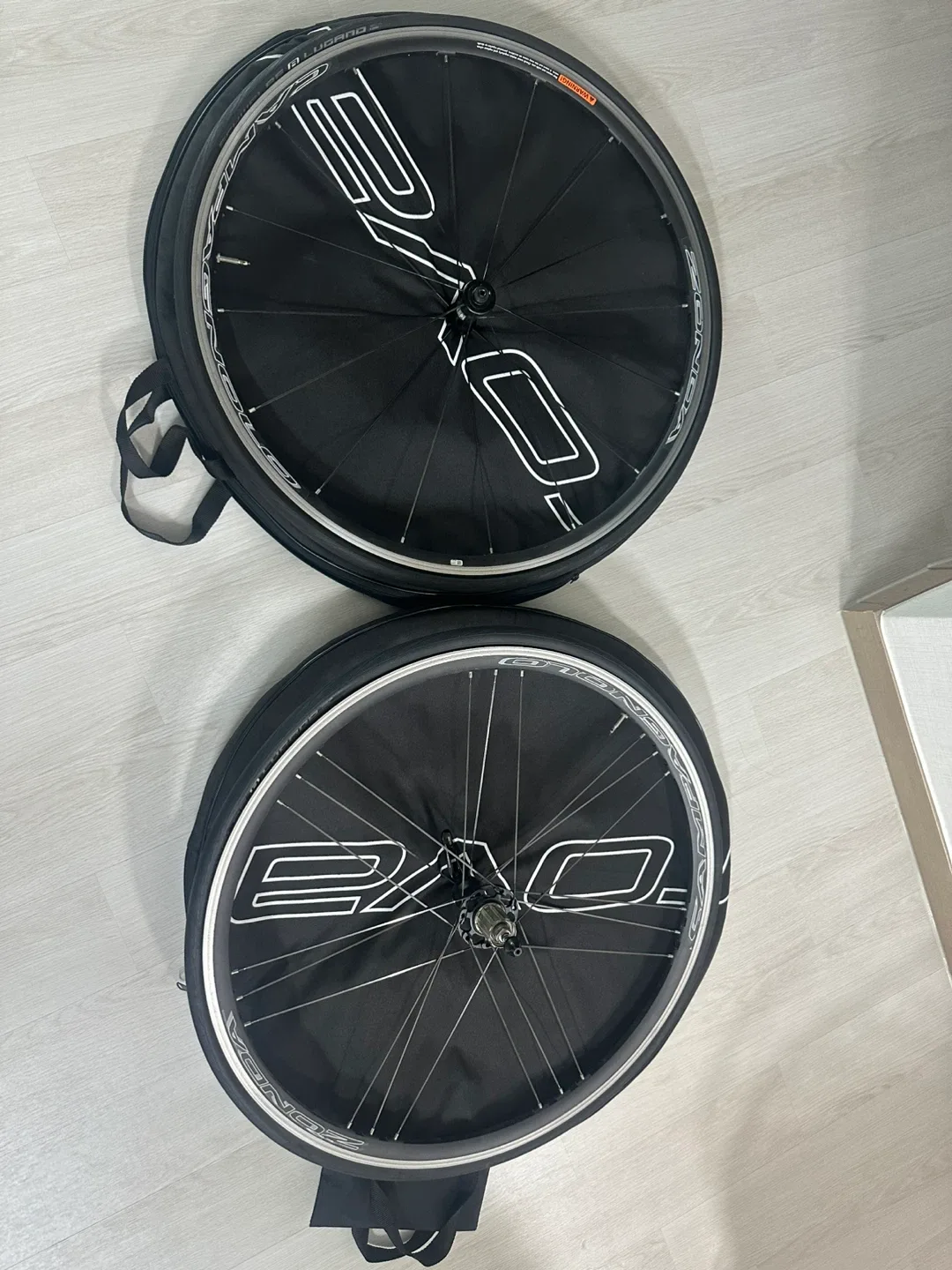 캄파뇨로 (campagnolo) 자전거 휠셋