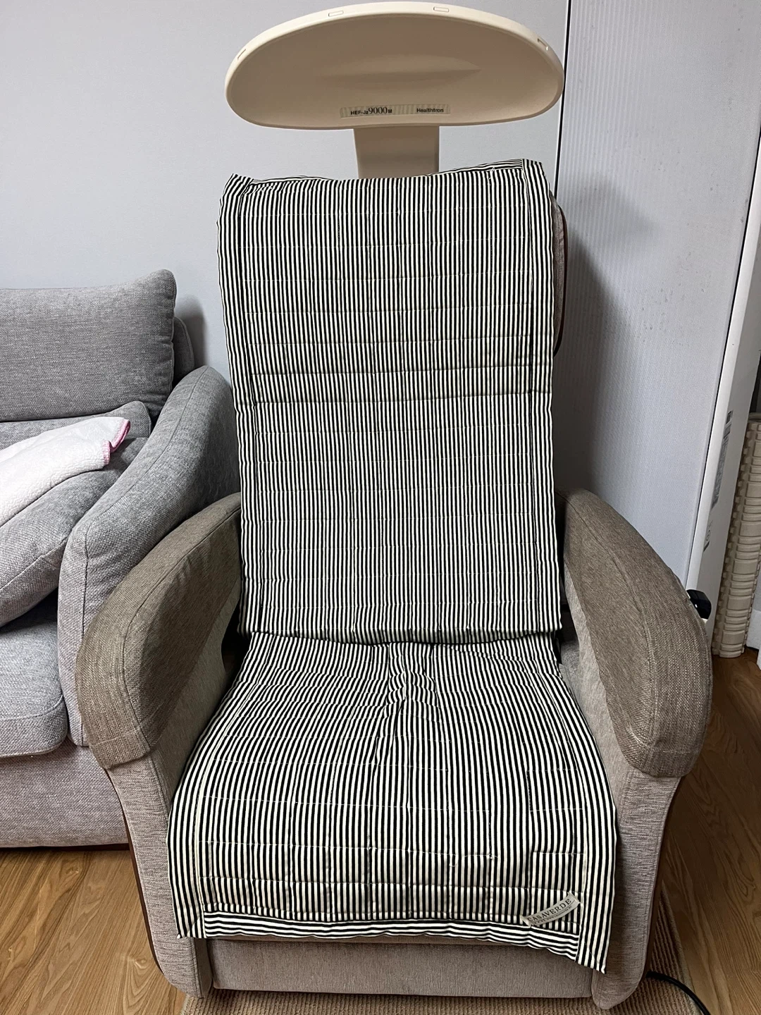 헬스트론 6전극 HEF JZ9000M 의자+발받침 | 가구/인테리어 | 당근 중고거래