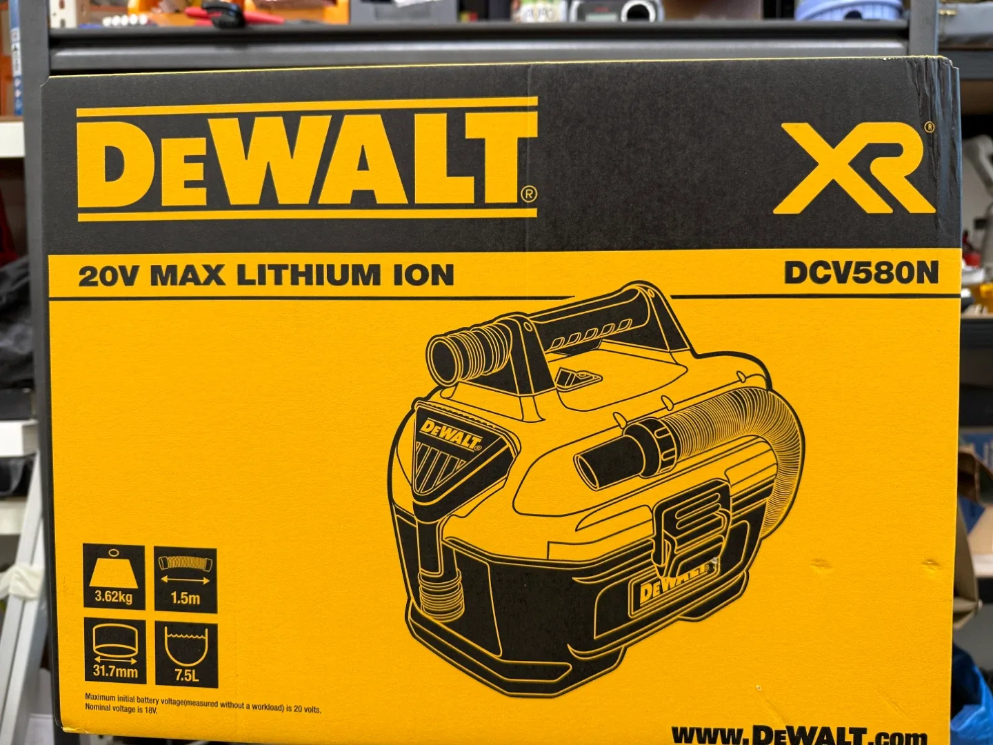 디월트 DCV580N 20V 무선청소기 새상품