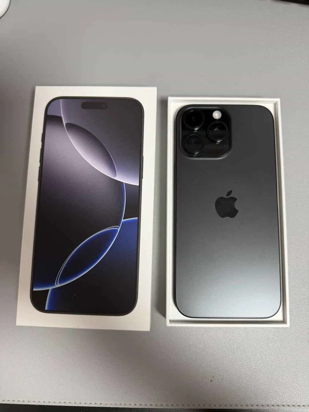 아이폰 16Pro max 블랙