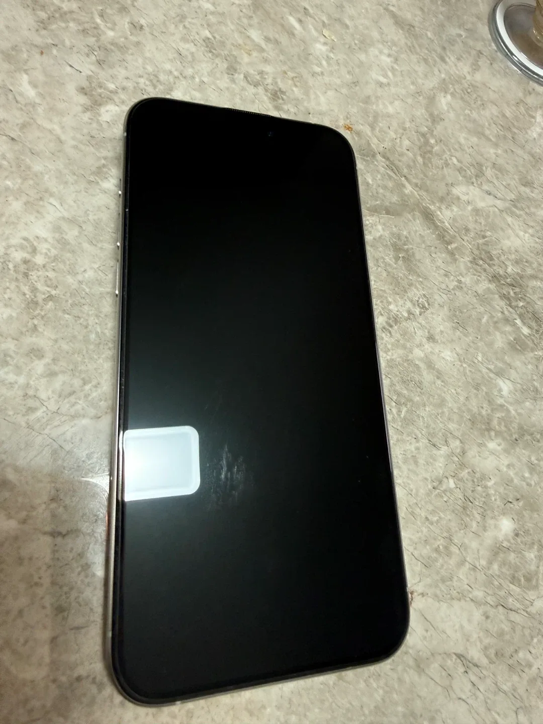 아이폰15프로맥스 화이트 256GB 팝니다