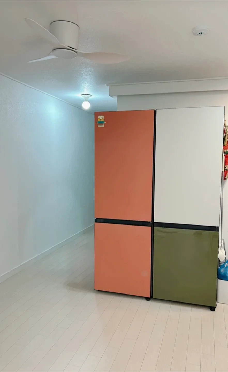 삼성 비스포크 2도어 냉장고 무광 코랄 오렌지/ 화이트올리브는 일괄 구매시 가능