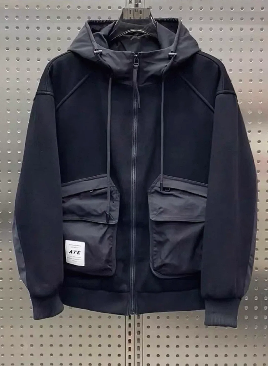 ATK 포켓 후드 자켓 블랙 사이즈가 105 중고