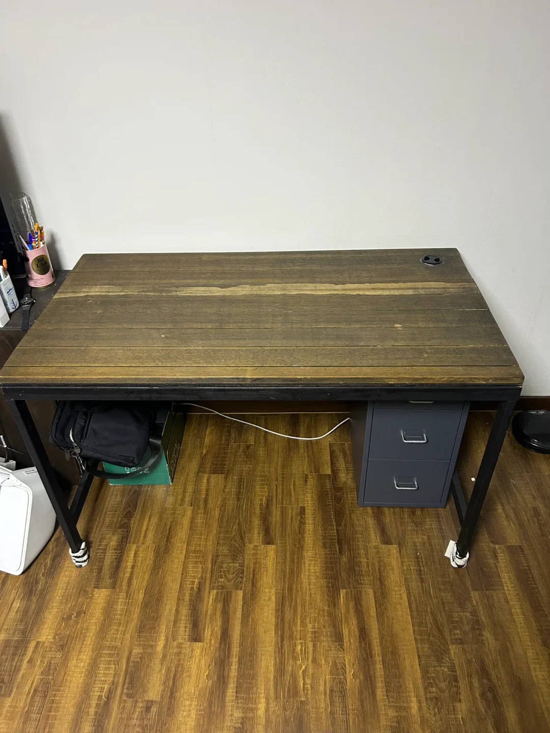 원목 상판 철제 프레임 책상