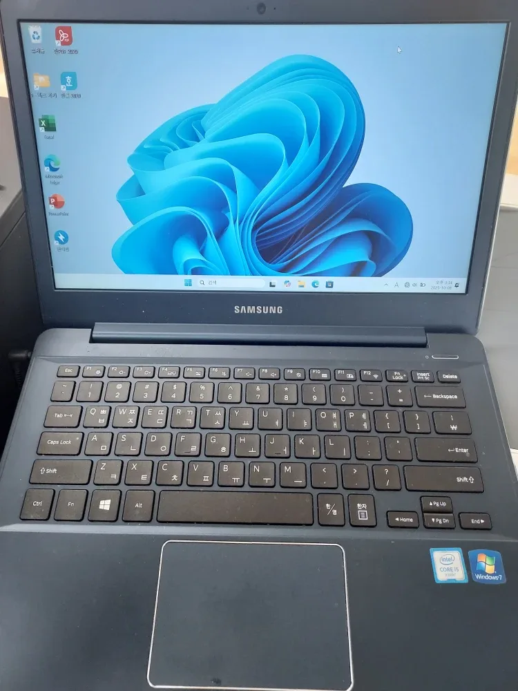 삼성 노트북 910S3L i5 8GB m2 250GB