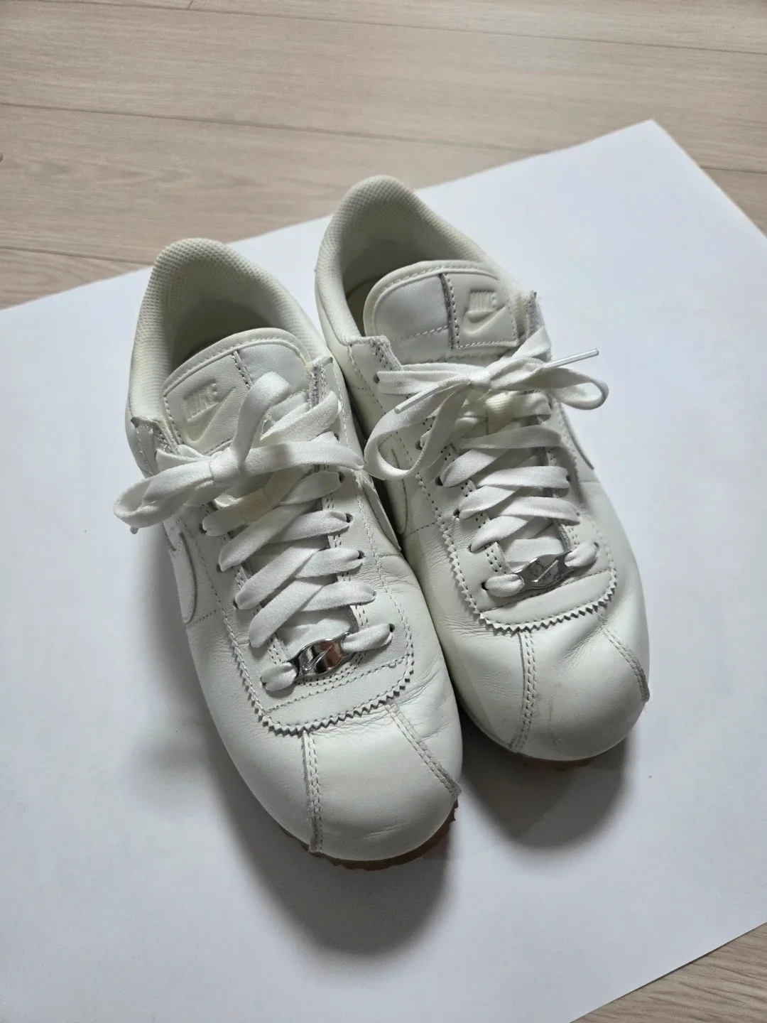 나이키 코르테즈 흰색 운동화