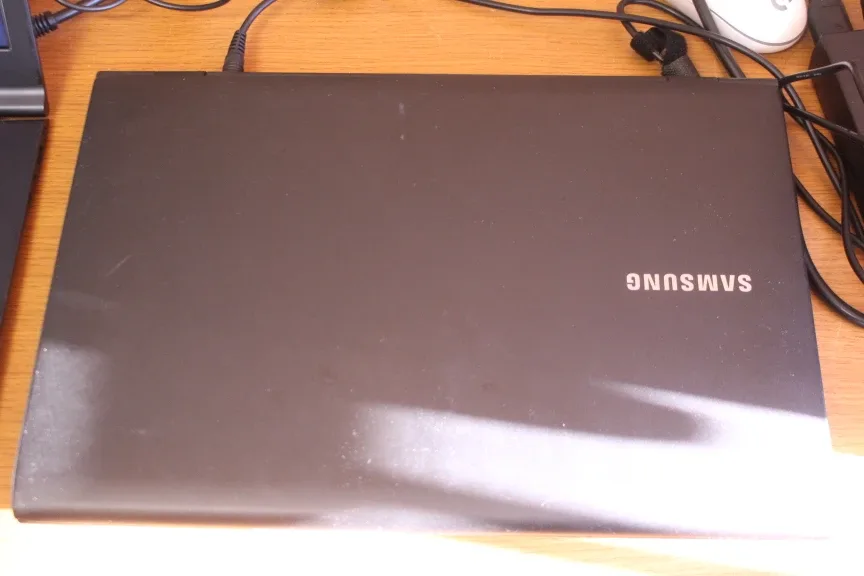 삼성 NT-P580-JS3C/C 노트북 팝니다